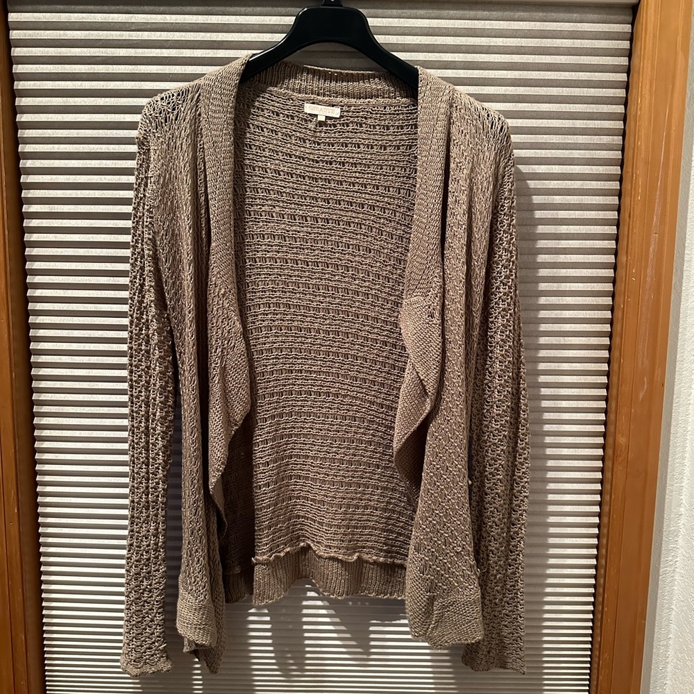 Woman’s Miracle Brand sweater